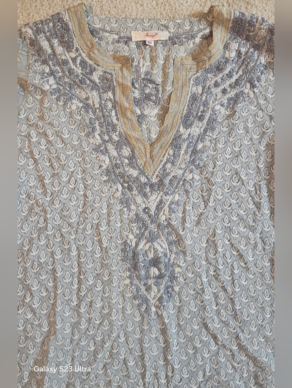 Amaya All Silk Light gray and yellow embroidery tunic with a relaxed fit. - Picture 7 of 11